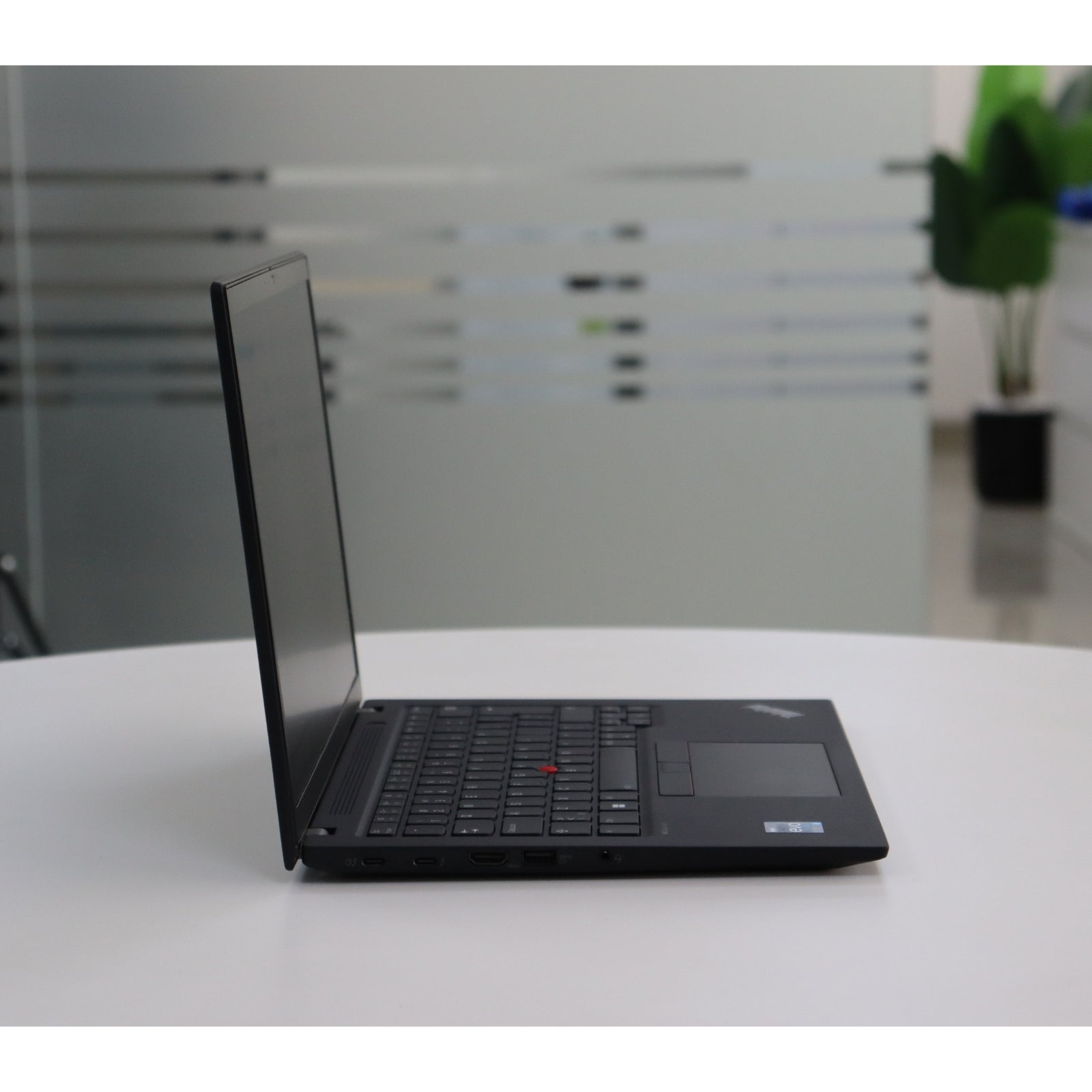 LENOVO THINKPAD T14S GEN 4: 13th Gen i5, 16GB RAM, 256GB SSD, SN:00460