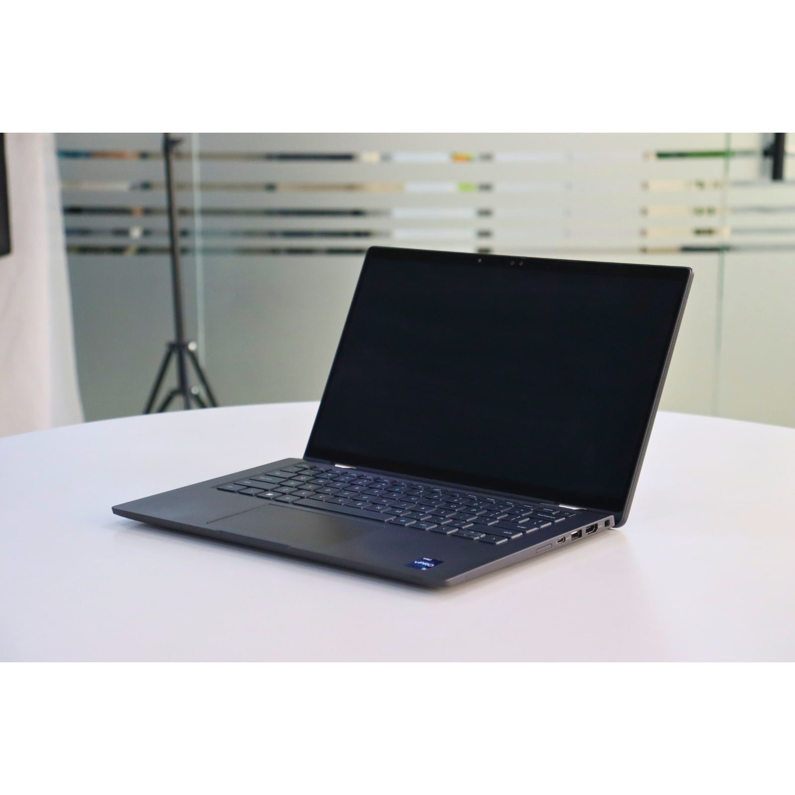 Dell LATITUDE 7430: 12th Gen i5, 16GB RAM, 256GB SSD, SN:95636