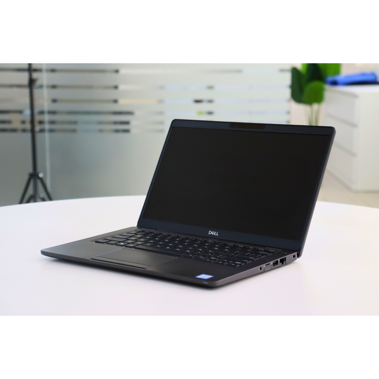 DELL Latitude 5300: i5, 8th Gen, 16GB RAM, 256GB SSD SN:16995