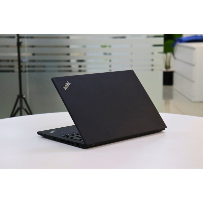 LENOVO THINKPAD T495: AMD, 8GB RAM, 256GB SSD, SN:00264