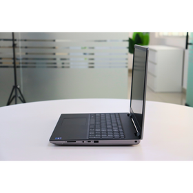 Dell PRECISION 7670: 12th Gen i7, 64GB RAM, 512GB SSD, SN:19492