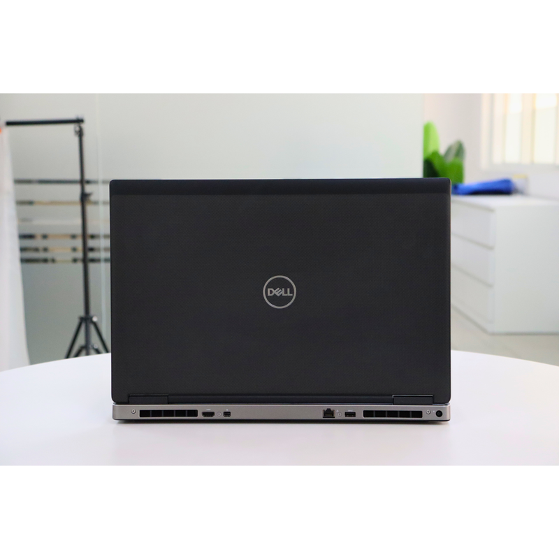 Dell PRECISION 7730: 8th Gen i7, 32GB RAM, 512GB SSD, SN:001045