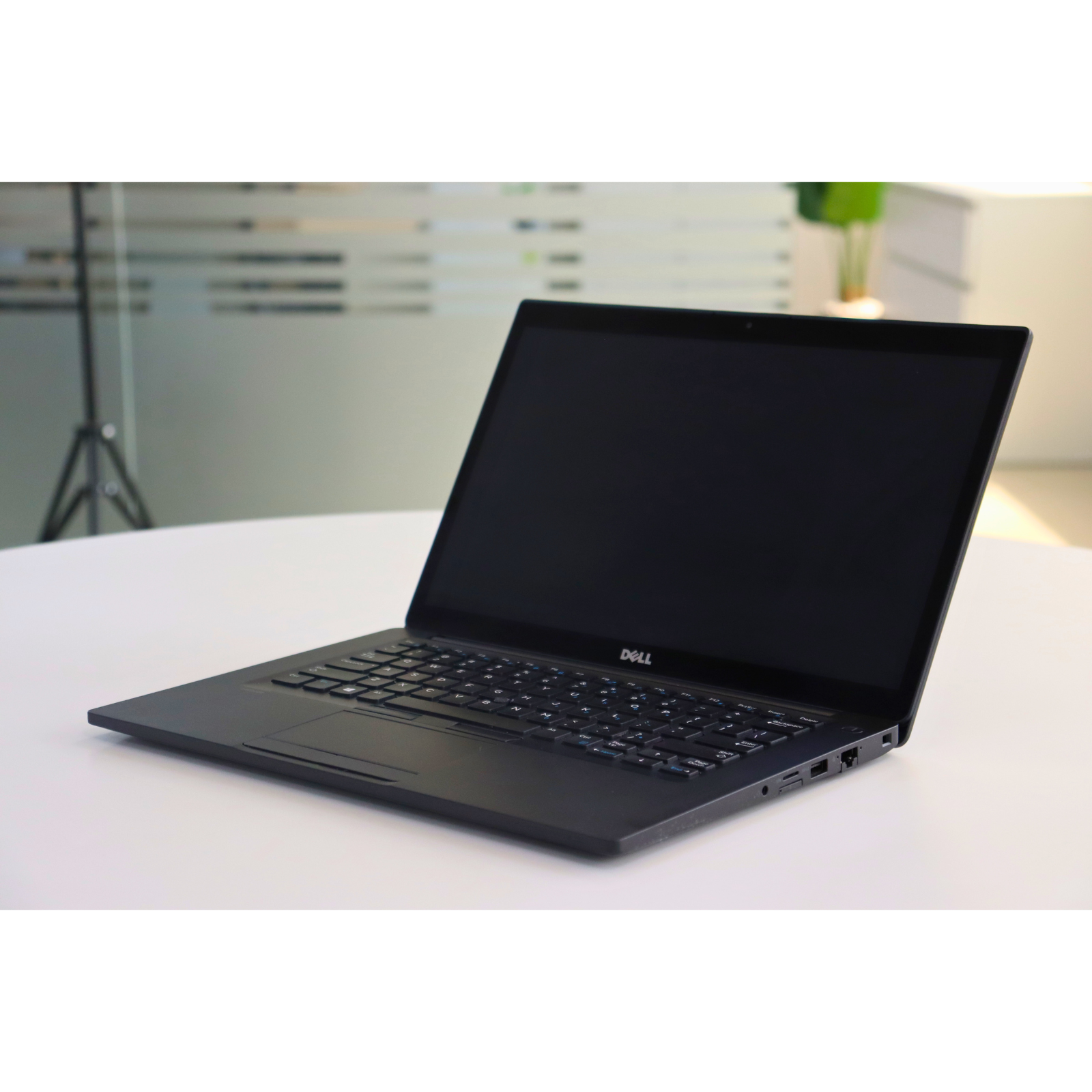DELL LATITUDE 7480: 6th Gen i7, 16 GB RAM, 512 GB SSD, SN:15820