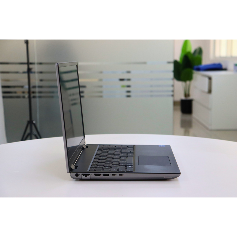 Dell PRECISION 7670: 12th Gen i7, 32GB RAM, 512GB SSD, SN:19528