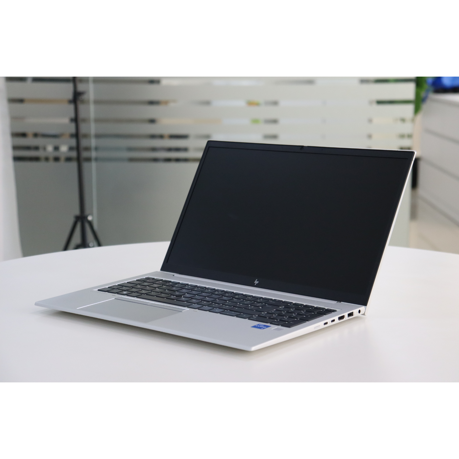 HP ELITEBOOK 850 G8: Intel Core i5, 11th Gen, 8GB RAM, 256GB SSD SN:00287
