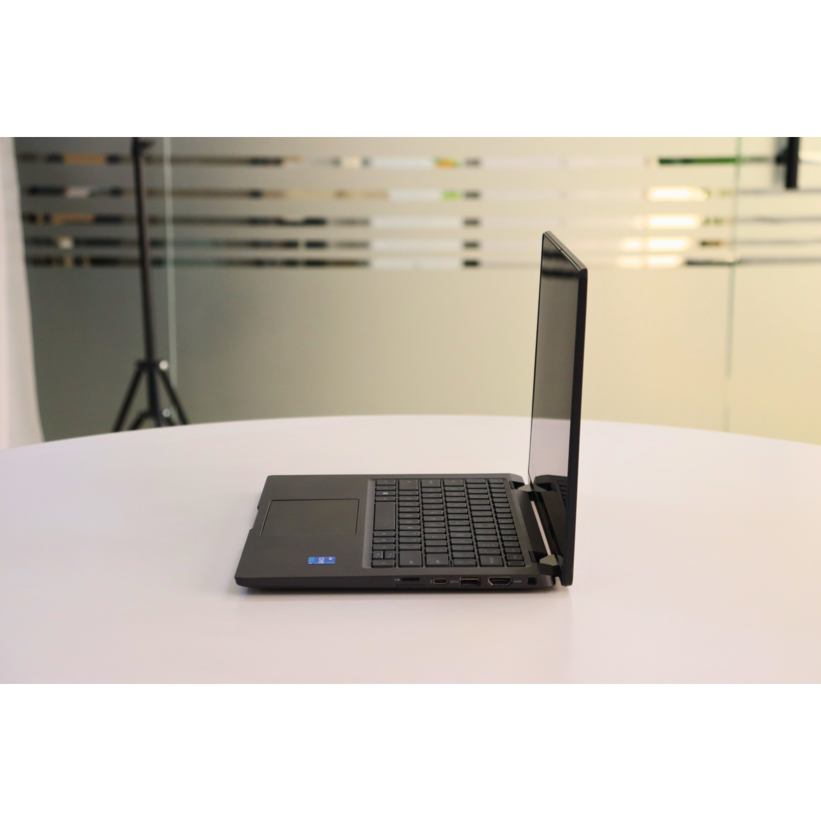 Dell LATITUDE 7420: 11th Gen i5, 16GB RAM, 256GB SSD, SN:95613