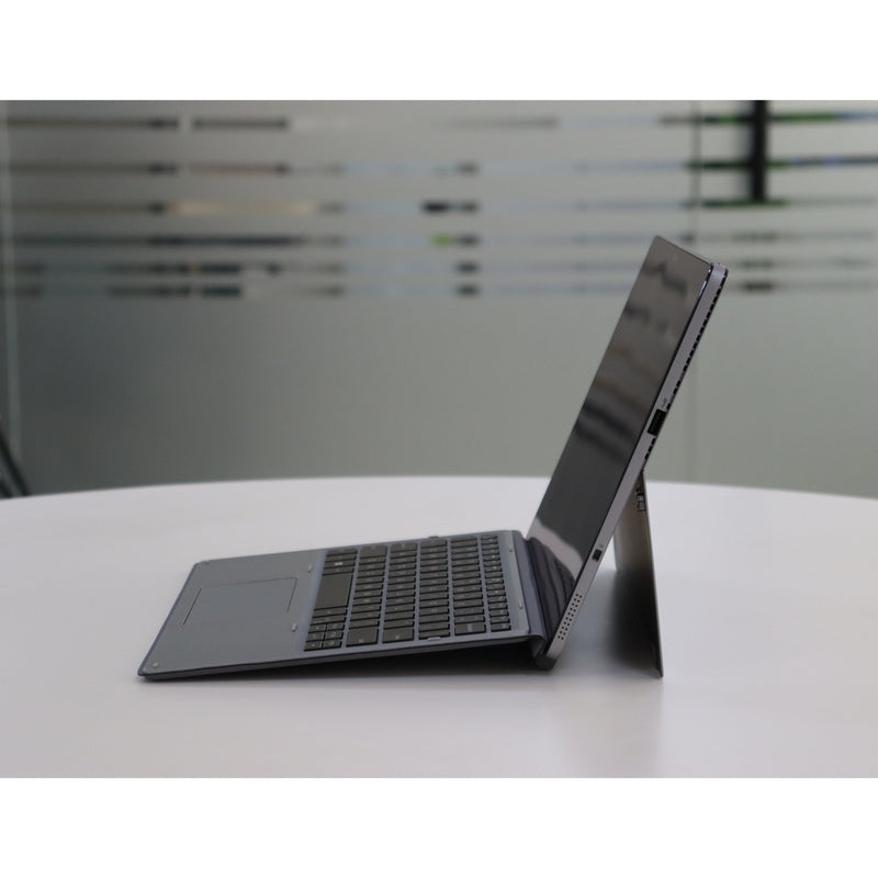 Dell Latitude 7210 2-IN-1: Intel Core i5, 10th Gen, 8GB RAM, 256GB SSD SN:18234