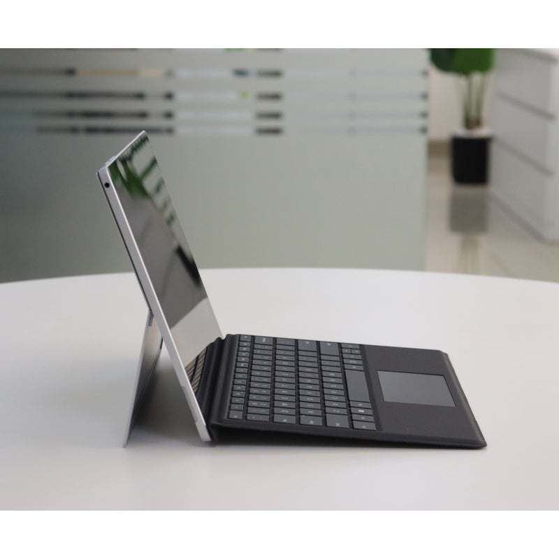 Microsoft SURFACE PRO: 7th Gen i5, 8GB RAM, 256GB SSD, SN:18895