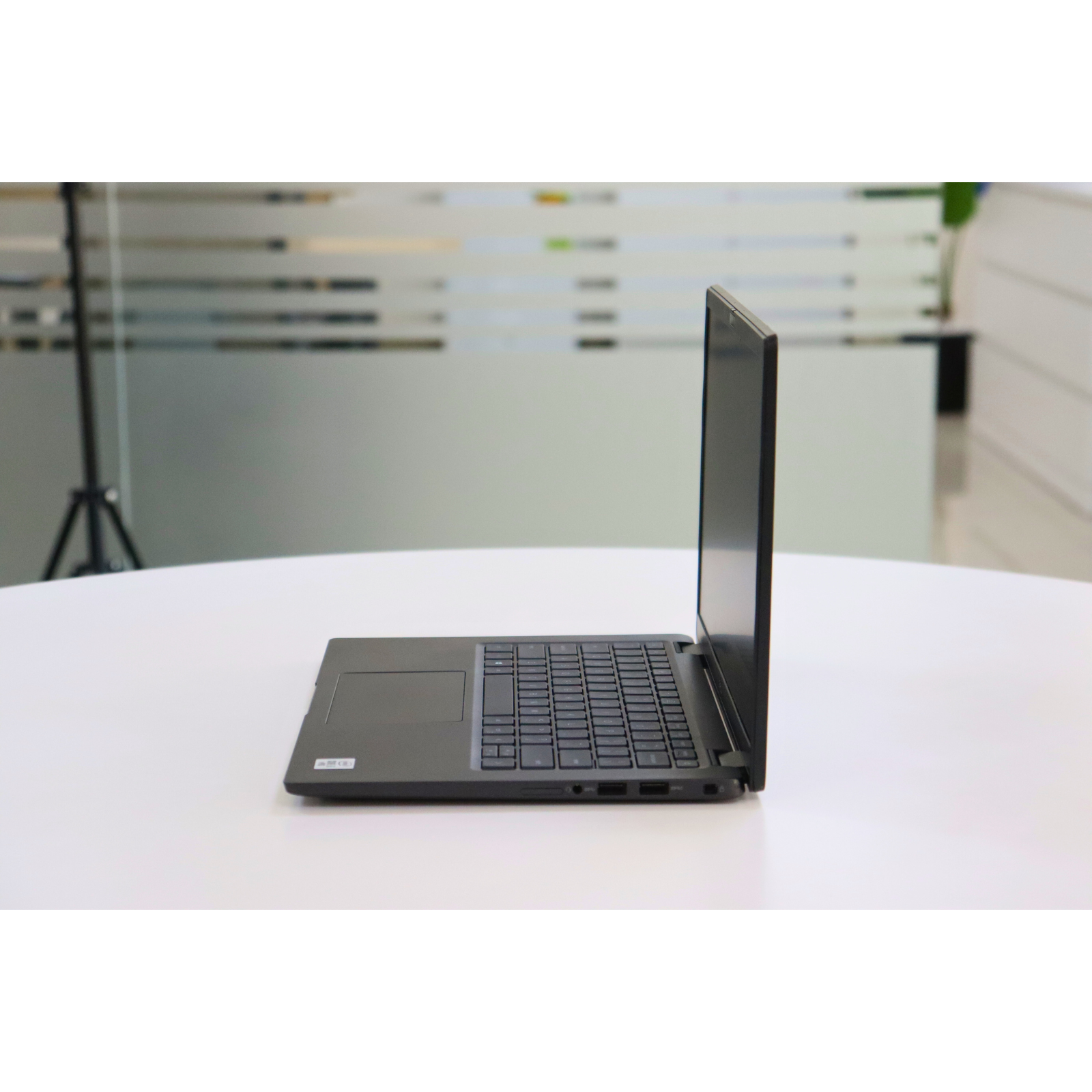 DELL LATITUDE 7410: 10th Gen i5, 8GB RAM, 256GB SSD, SN:98054