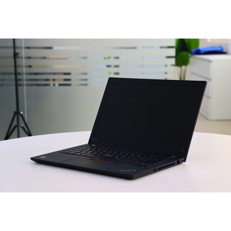 LENOVO THINKPAD T495: AMD RYZEN 3, 8GB RAM, 256GB SSD, SN:00090