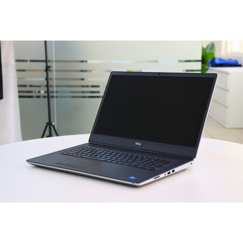 Dell PRECISION 7760: 11th Gen i5, 8GB RAM, 256GB SSD, SN:98709