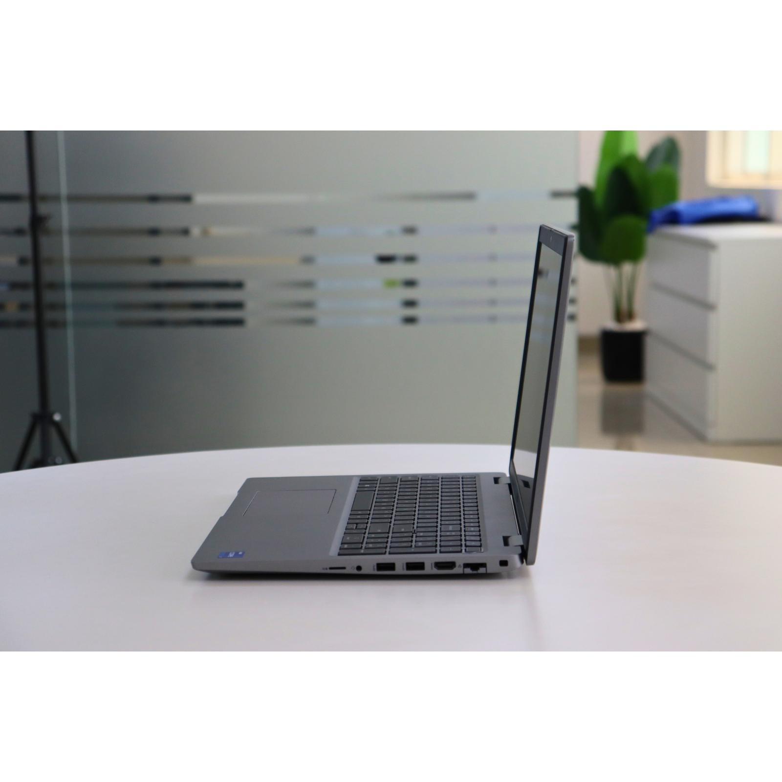 Dell LATITUDE 5520: 11th Gen i7, 8GB RAM, 512GB SSD, SN:19099