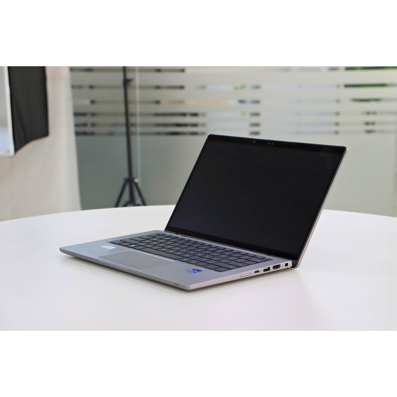 Dell Latitude 7330: Intel Core i7, 12th Gen, 16GB RAM, 256GB SSD SN:53909