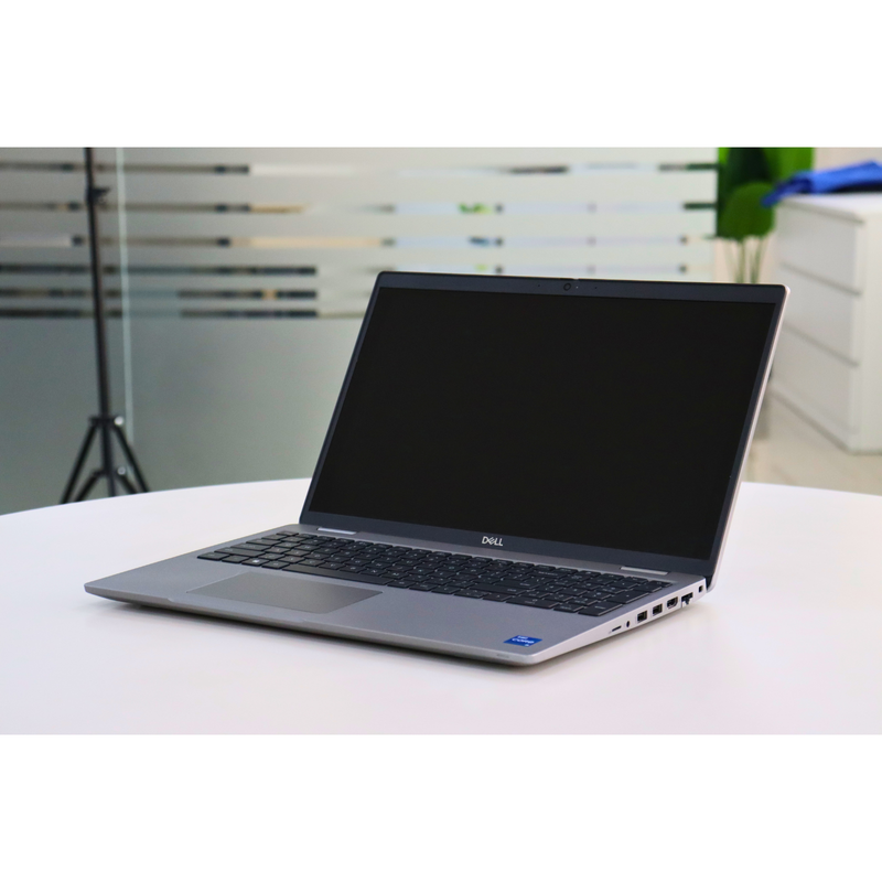 Dell Latitude 5530: 12th Gen i5, 16GB RAM, 256GB SSD, SN:05916