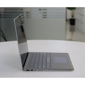 MICROSOFT SURFACE LAPTOP 2: 8th Gen i5, 8GB RAM, 256GB SSD, SN:78320