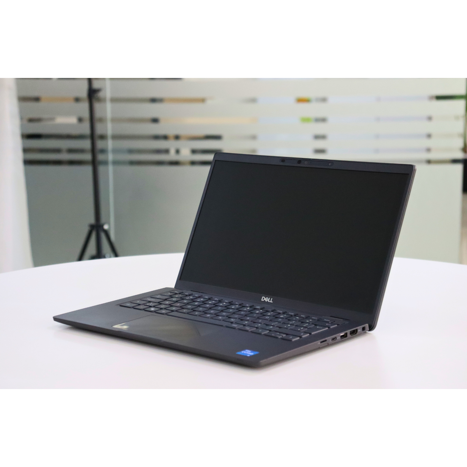 Dell LATITUDE 7420: 11th Gen i5, 16GB RAM, 256GB SSD, SN:01050