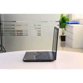 DELL PRECISION 3541: 9th Gen i5, 16GB RAM, 512GB SSD, SN:04975
