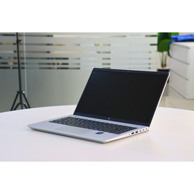 HP ELITEBOOK 640 G10 : 13th Gen i5, 16GB RAM, 256GB SSD, SN:00357
