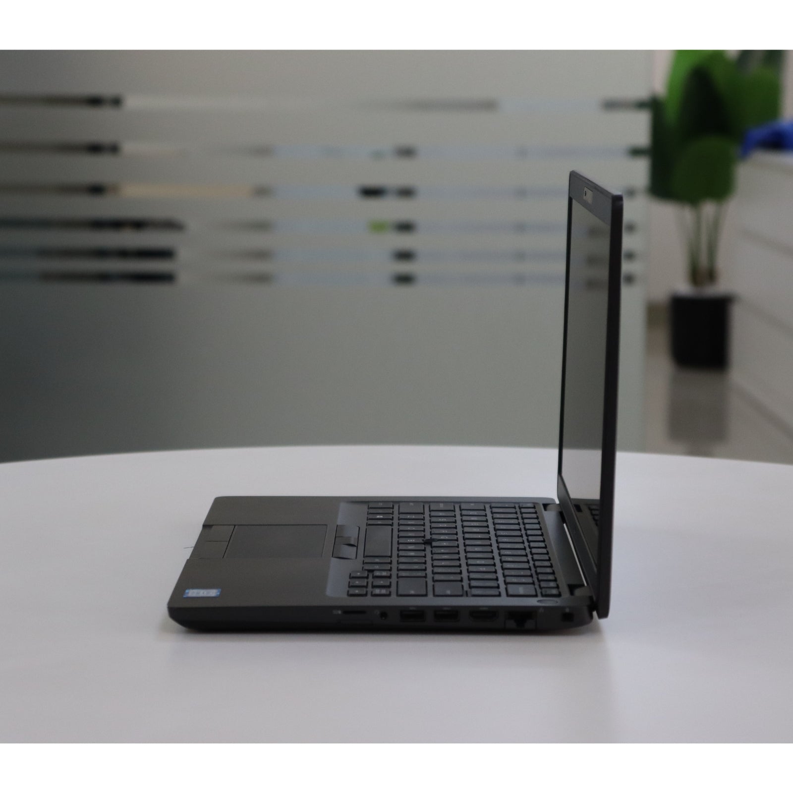 DELL LATITUDE 5400: 8th Gen i5, 8GB RAM, 256GB SSD, SN:19051