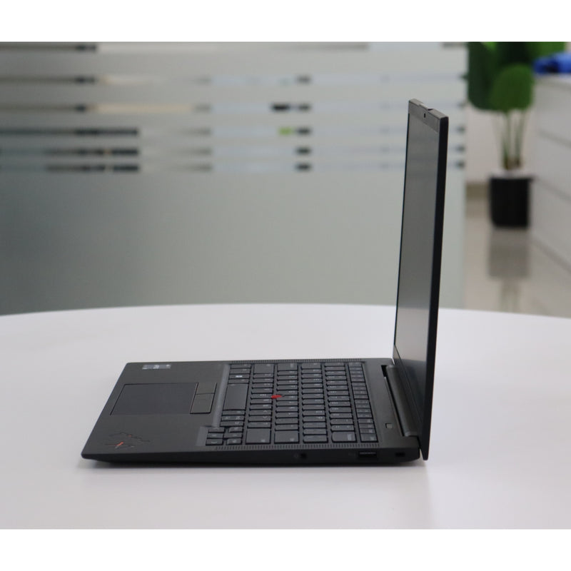 LENOVO ThinkPad X1 Carbon Gen 10: 12th Gen i7, 16GB RAM, 256GB SSD, SN:19535