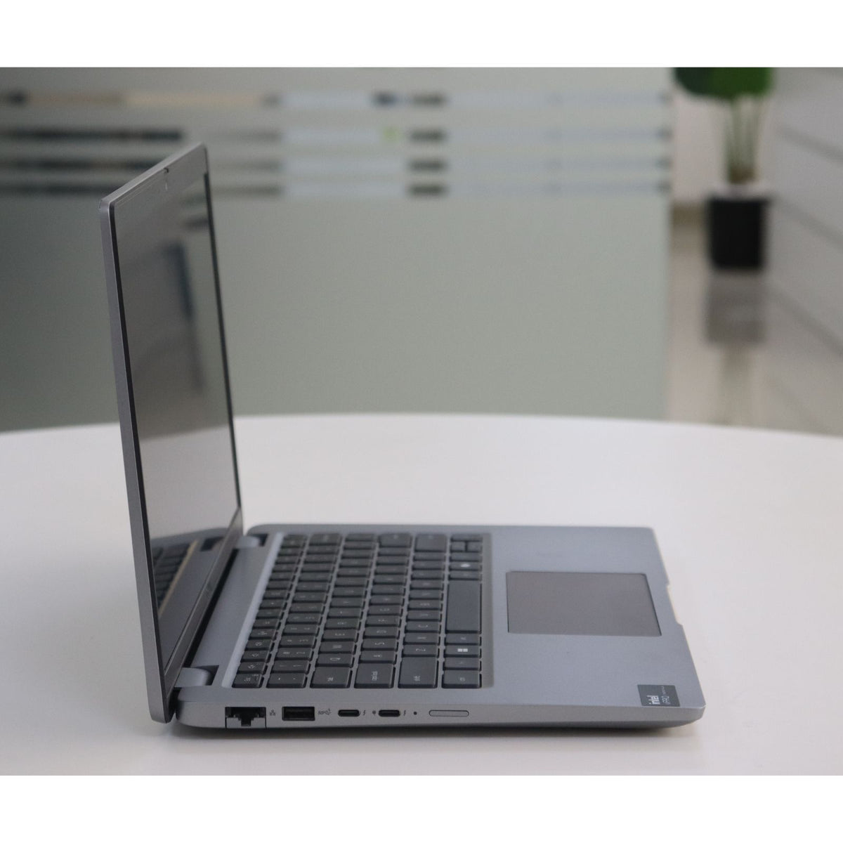 Dell LATITUDE 5450: Ultra 7, 32GB RAM, 256GB SSD, SN:77047