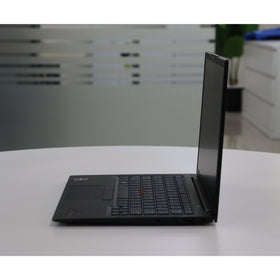 LENOVO ThinkPad X1 Carbon Gen 10: 12th Gen i7, 32GB RAM, 512GB SSD, SN:16666