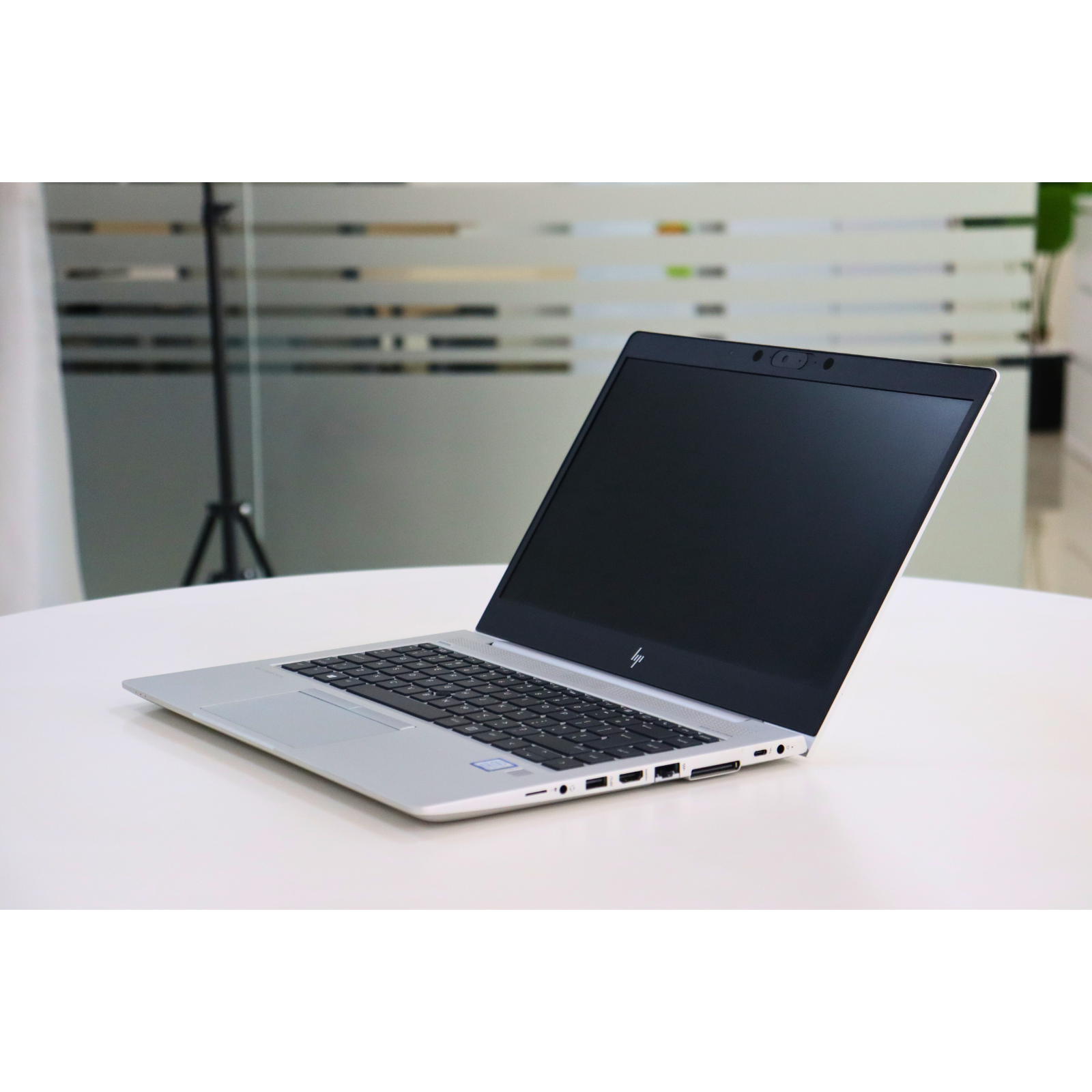 HP ELITEBOOK 840 G6: 8th Gen i7, 8GB RAM, 256GB SSD, SN:00711