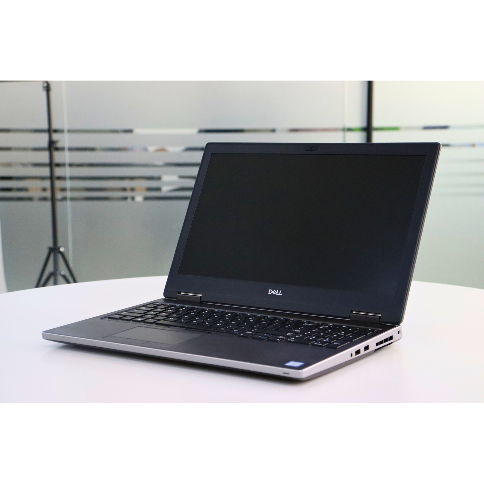 DELL PRECISION 7540: 9th Gen i7, 32 GB RAM, 256 GB SSD, SN:15270