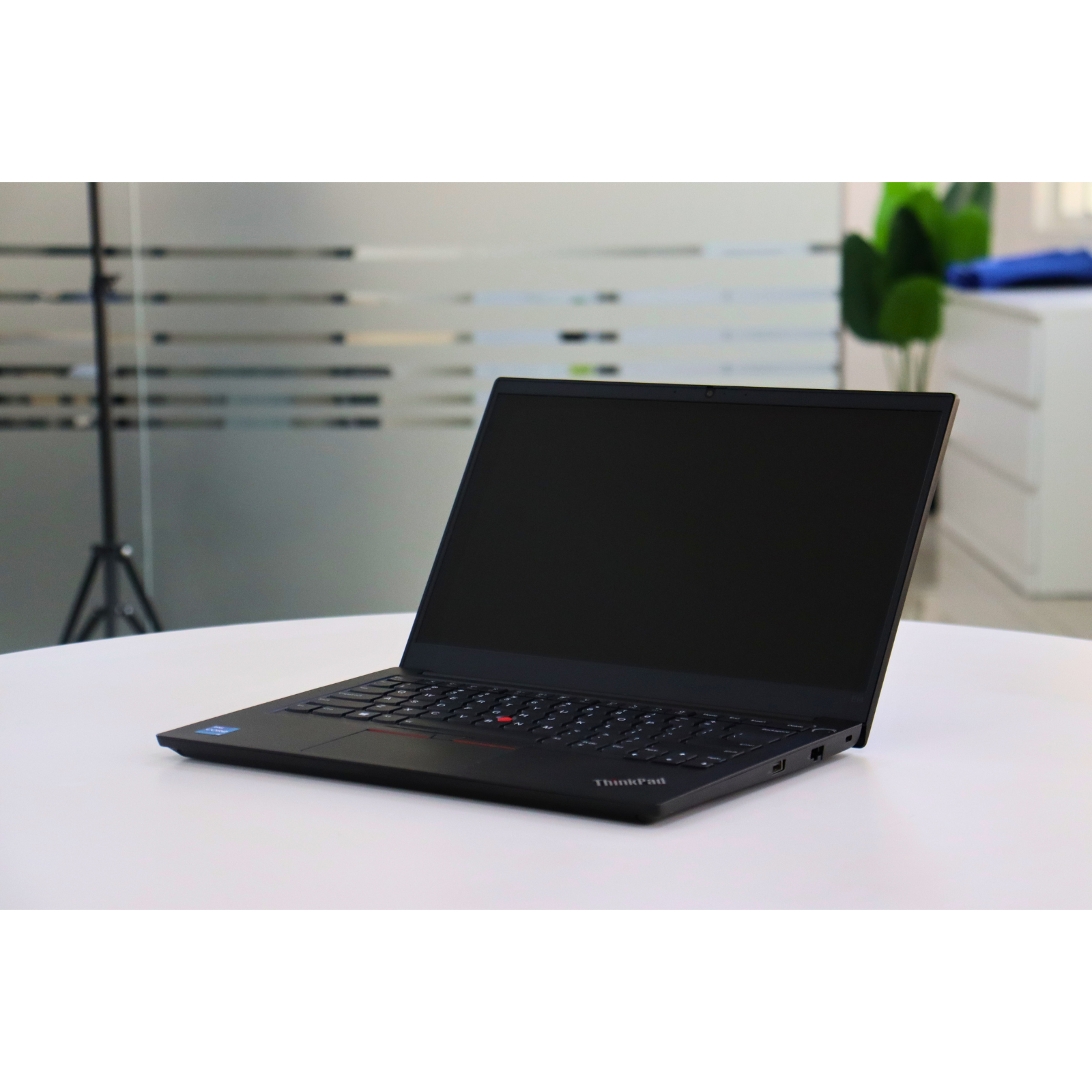 LENOVO THINKPAD E14 GEN 2: 11th Gen i5, 8GB RAM, 256GB SSD, SN:16553