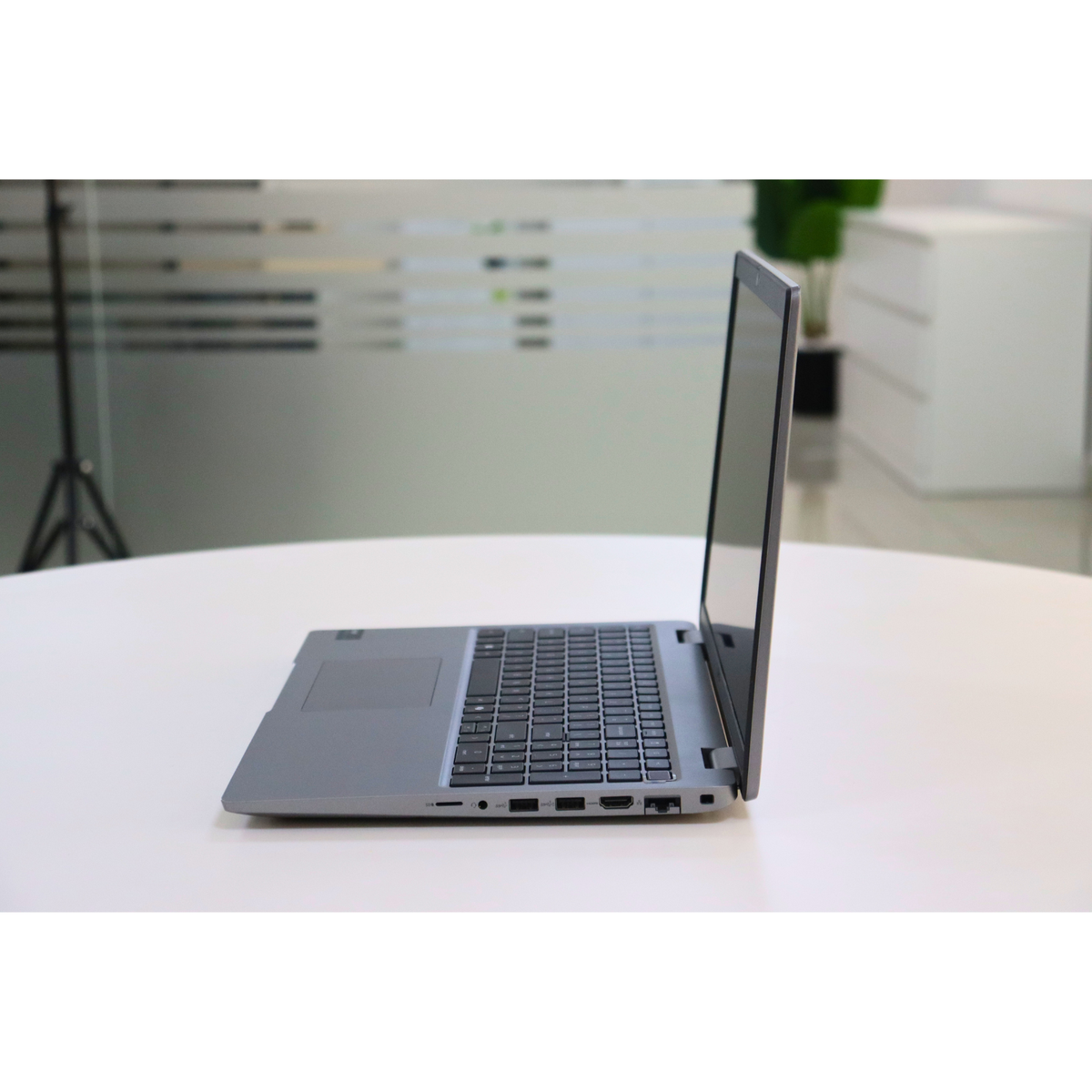Dell LATITUDE 5550: Ultra 5, 32GB RAM, 256GB SSD, SN:41182
