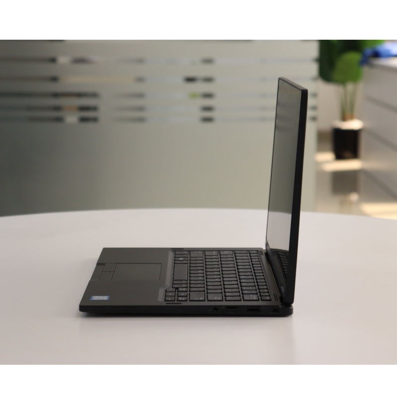Dell LATITUDE 7390 2-IN-1: 8th Gen i5, 8GB RAM, 256GB SSD, SN:20672