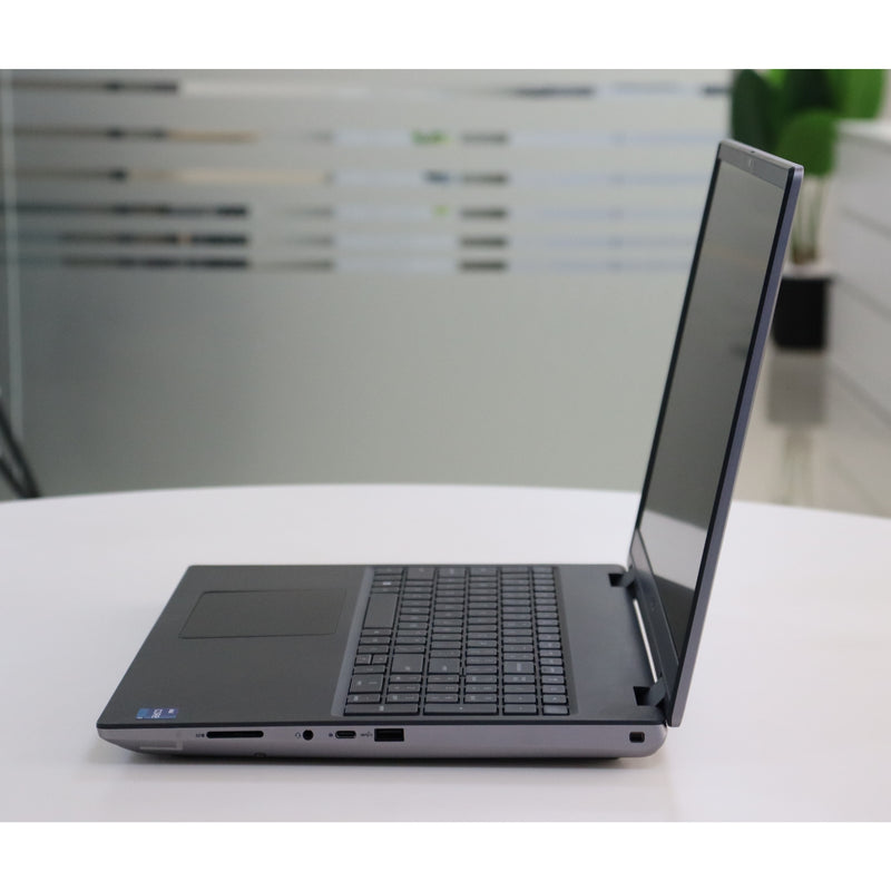 Dell PRECISION 7670: 12th Gen i7, 32GB RAM, 512GB SSD, SN:27774