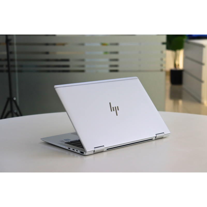 HP ELITEBOOK X360 1030 G4: 8th Gen i5, 16GB RAM, 256GB SSD, SN:871838