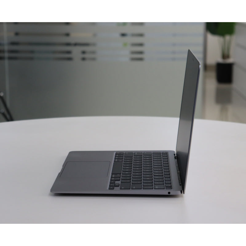 Apple MacBook Air A2337(2020): M1, 8GB RAM, 256GB SSD, SN:58626