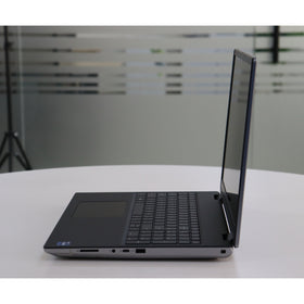 Dell PRECISION 7670: 12th Gen i7, 32GB RAM, 512GB SSD, SN:19508