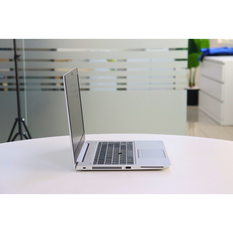 HP ELITEBOOK 745 G5: AMD, 8GB RAM, 256GB SSD, SN:01474