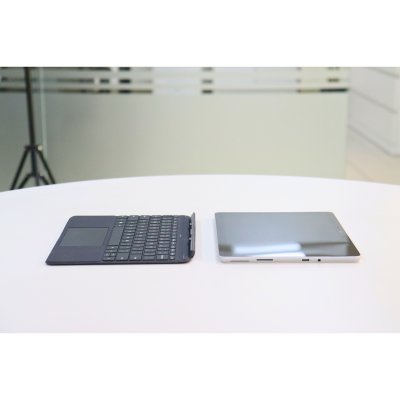 Microsoft SURFACE GO 2: 8th Gen M3, 8GB RAM, 128GB SSD, SN:76489