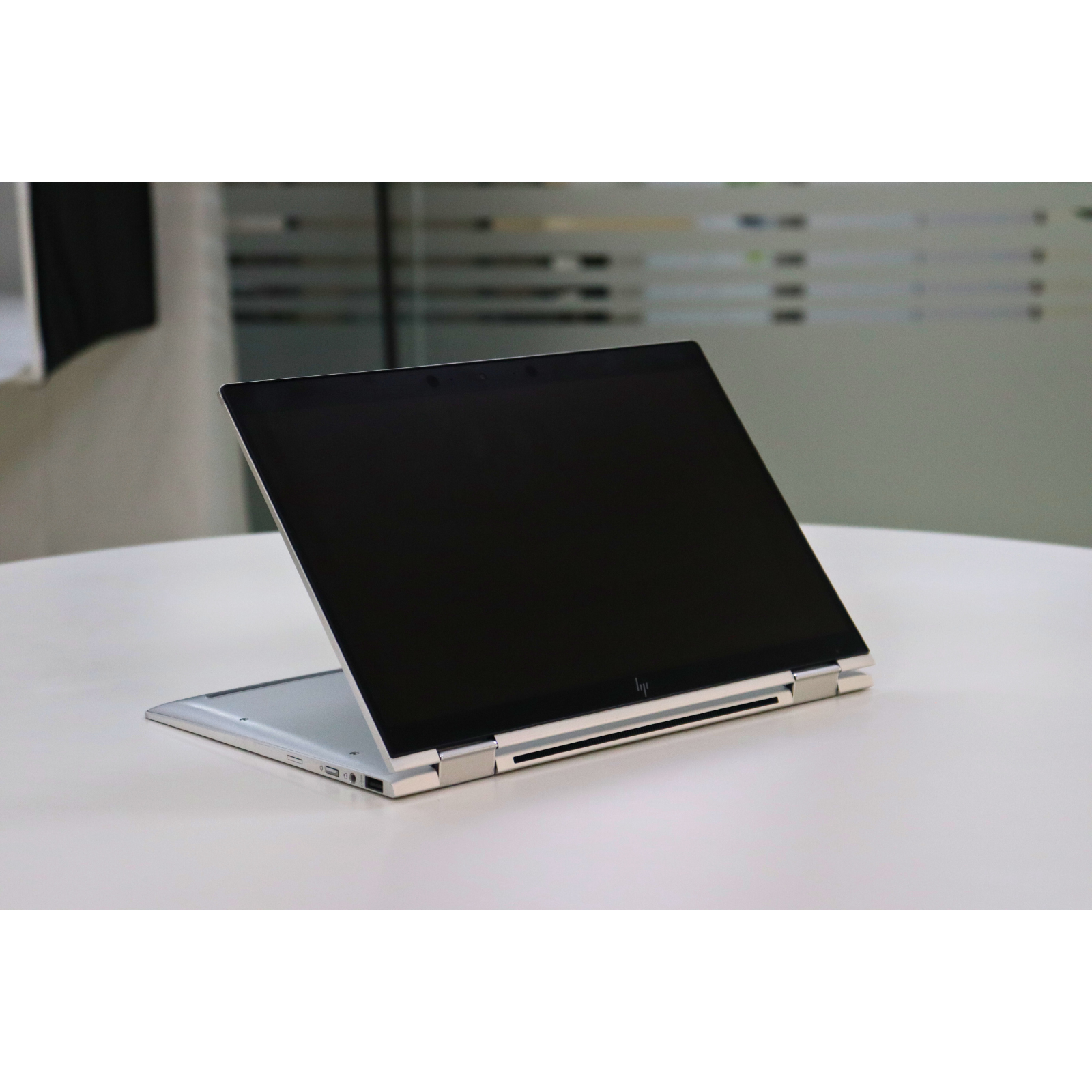 HP ELITEBOOK X360 1030 G4: 8th Gen i5, 16GB RAM, 256GB SSD, SN:71840