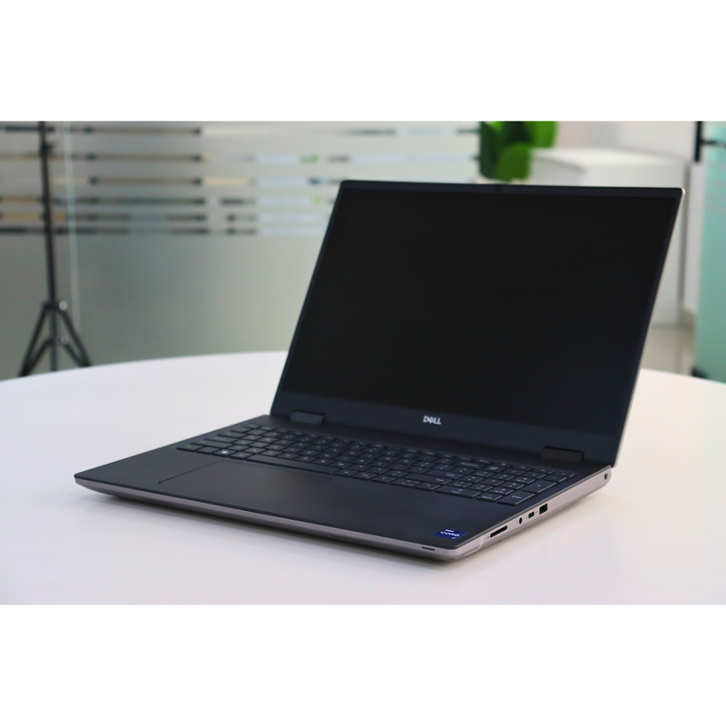 Dell PRECISION 7670: 12th Gen i7, 64GB RAM, 512GB SSD, SN:19492