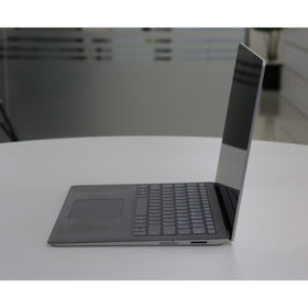 MICROSOFT SURFACE LAPTOP 2: 8th Gen i5, 8GB RAM, 256GB SSD, SN:870394