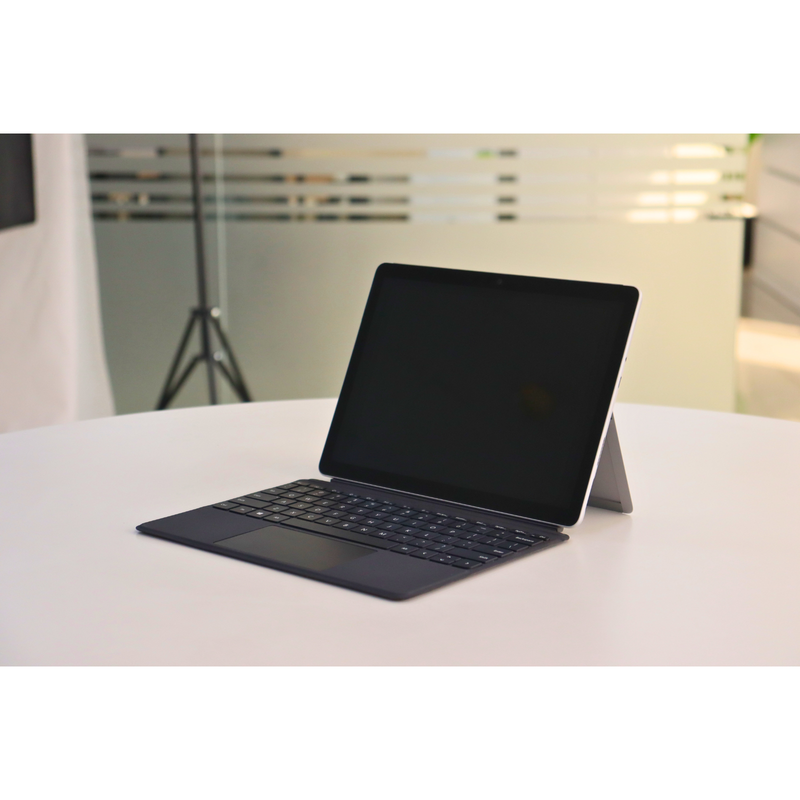 Microsoft SURFACE GO 2: 8th Gen M3, 8GB RAM, 128GB SSD, SN:76536