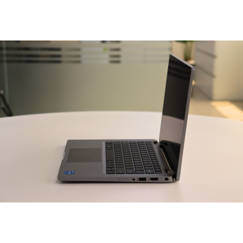Dell LATITUDE 5330: 12th Gen i5, 16GB RAM, 256GB SSD, SN:06026