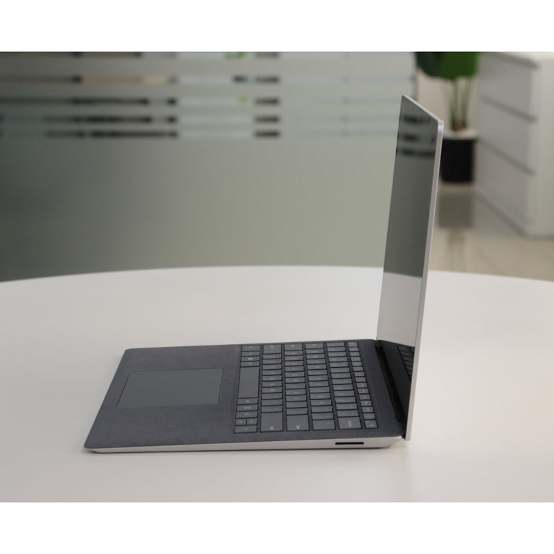 MICROSOFT SURFACE LAPTOP 3: 10th Gen i5, 8GB RAM, 256GB SSD, SN:76444