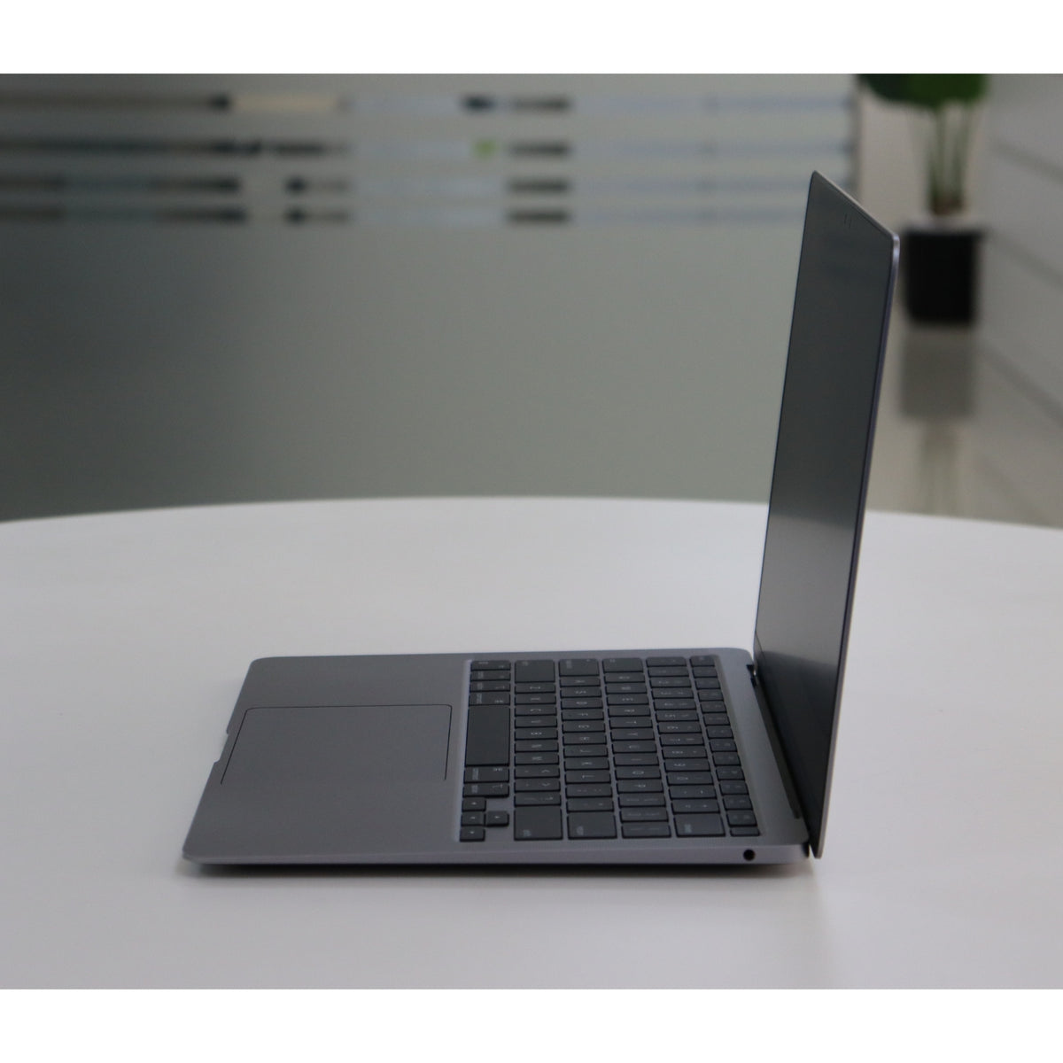 Apple MacBook Air A2337(2020): M1, 8GB RAM, 256GB SSD, SN:58629