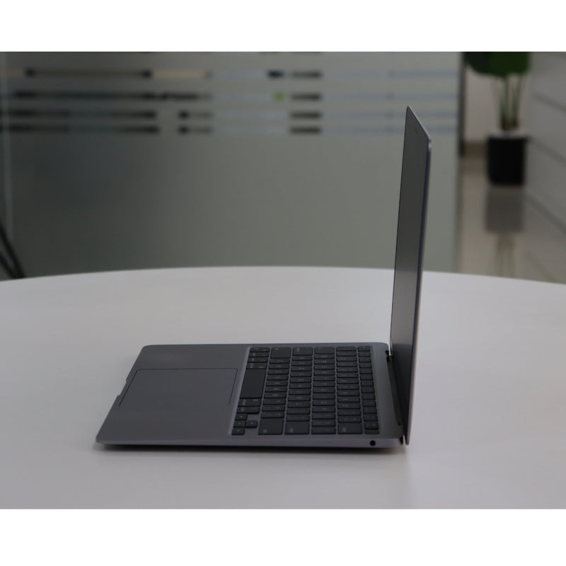 Apple MacBook Air A2337(2020): M1, 8GB RAM, 256GB SSD, SN:60706