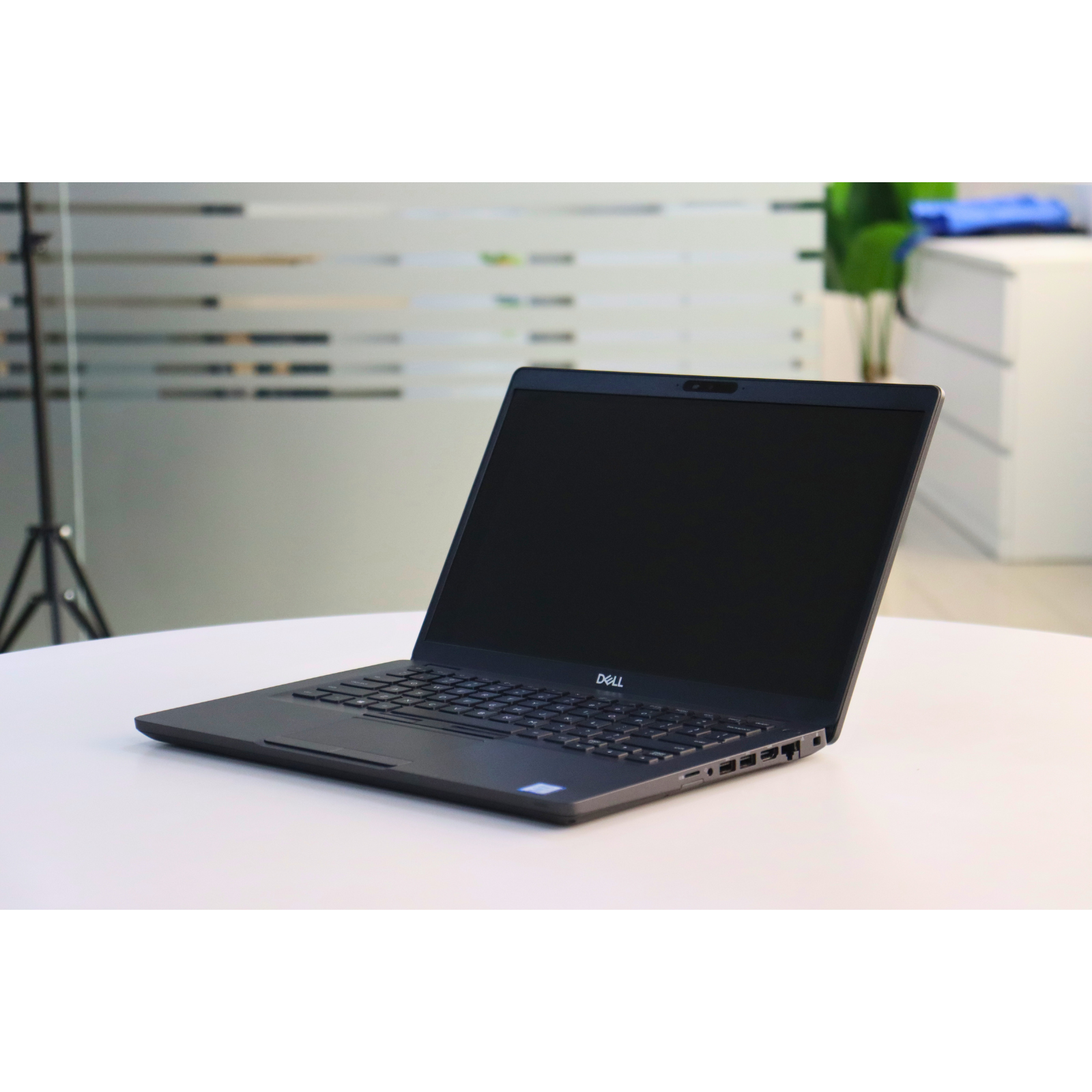 DELL LATITUDE 5400: 8th Gen i7, 16GB RAM, 256GB SSD, SN:04662