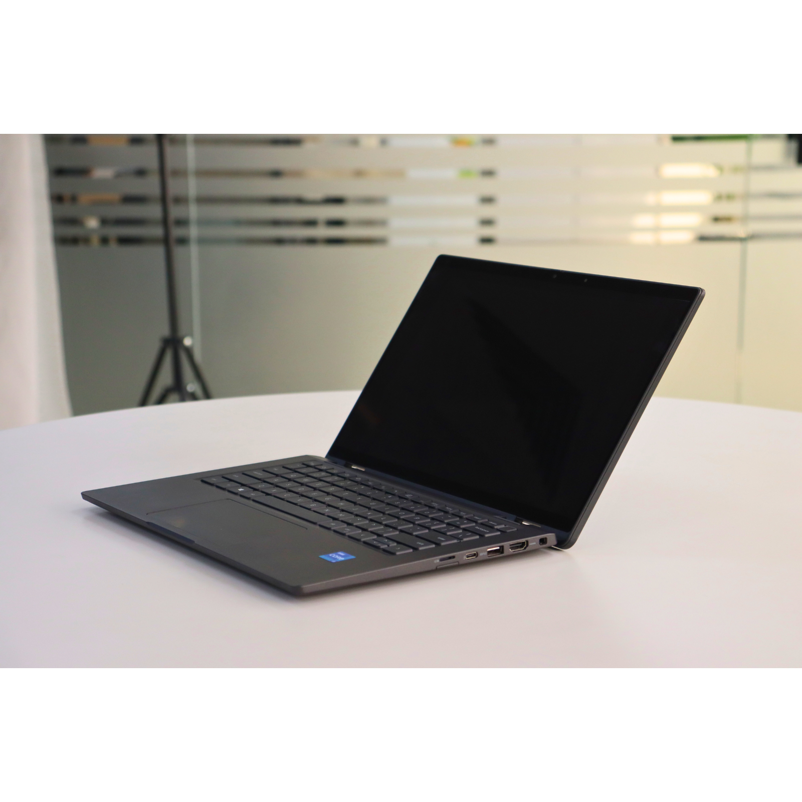 Dell LATITUDE 7420: 11th Gen i5, 16GB RAM, 256GB SSD, SN:95613