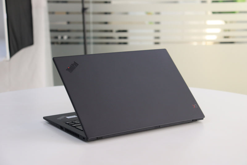 LENOVO THINKPAD X1 CARBON GEN 7: 8th Gen i5, 16GB RAM, 512GB SSD, SN:01125