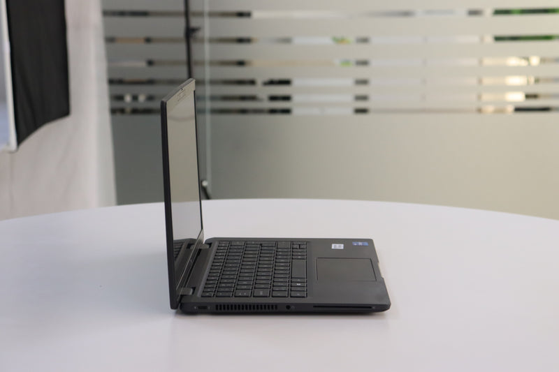 Dell Latitude 7320: 11th Gen i7, 32GB RAM, 512GB SSD, SN:00170