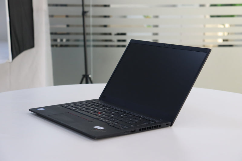 LENOVO THINKPAD X1 CARBON GEN 7: 8th Gen i5, 16GB RAM, 512GB SSD, SN:00767
